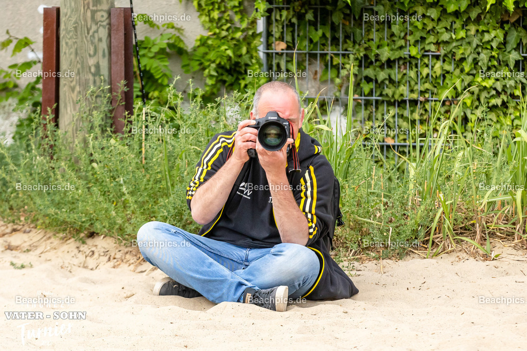 2022-00063083-Vater-Sohn-Turnier-Turnierbilder-2 | 26.05.2022; Berlin Foto: Gerold Rebsch - www.beachpics.de