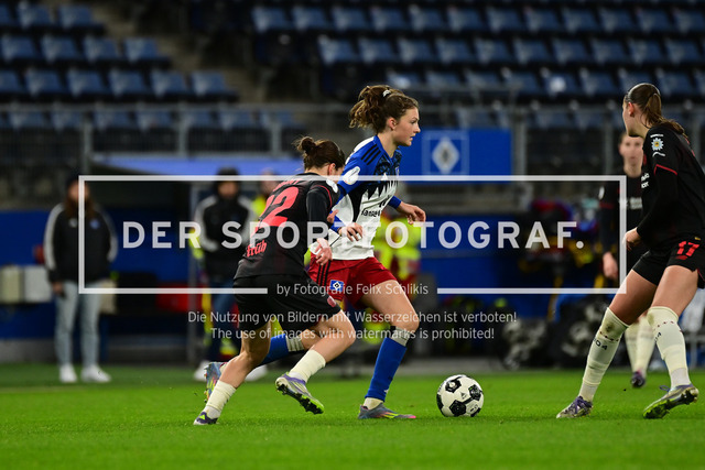 Fußball I Frauen I Saison 2025-2026 I DFB-Pokal I Achtelfinale I Hamburger SV - Bayer 04 Leverkusen I 16365 | Der Sportfotograf. - Realisiert mit Pictrs.com