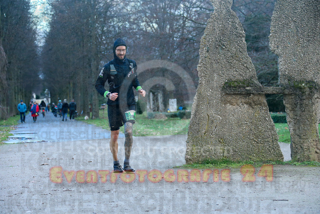 230108_1541_EX1_2855 | Sportfotografie im Rhein-Sieg Kreis, Köln, Bonn, NRW, Rheinland Pfalz, Hessen, etc. Unser Tätigkeitsfeld umfasst den Laufsport vom Volkslauf über den Marathon, Duathlon, Triathon bis zum Ultralauf wie Kölnpfad Ultra oder Schindertrail.