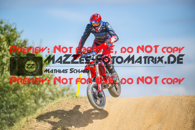 MaZZes_FotoMatrix_240713_6007705_0989 | S1