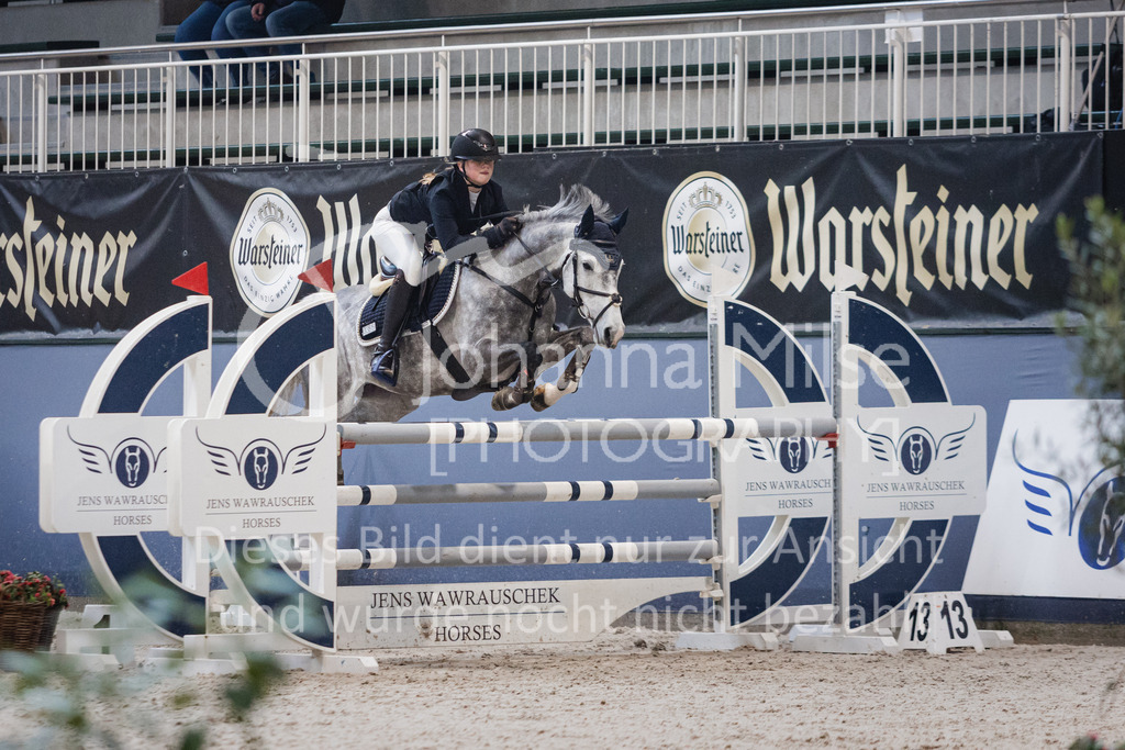 230212_Warstein_Pony-M-208 | Deine schönsten Turniermomente als professionelle Fotos! Entdecke hochwertige Pferdesport-Fotografie im Online-Shop. Jetzt Fotos finden & bestellen!