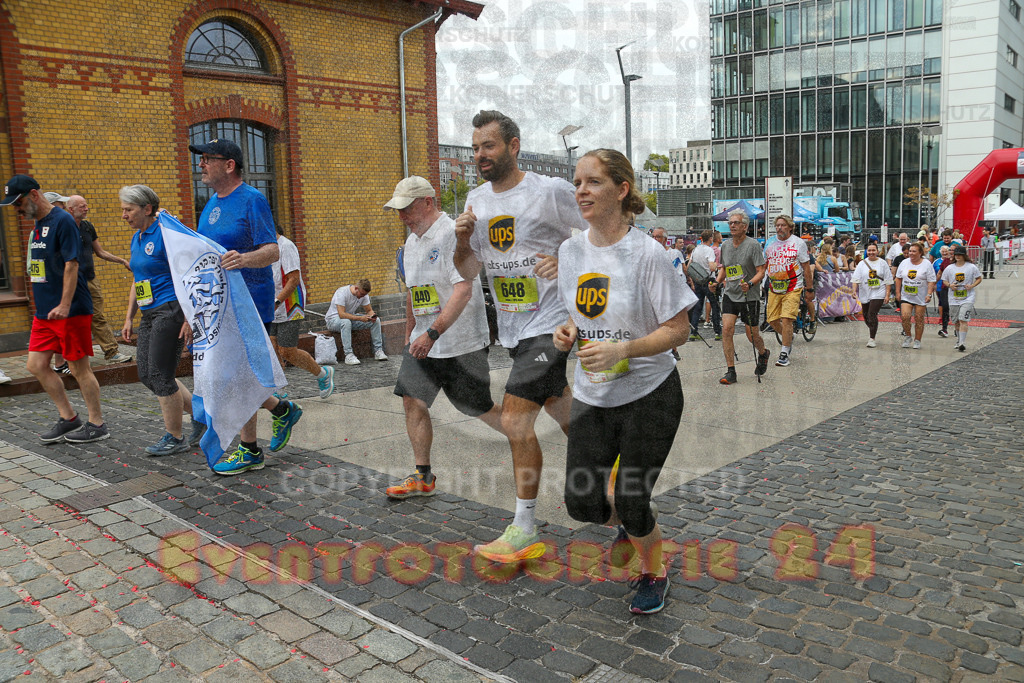 250920_1302_EX1_3905 | Sportfotografie im Rhein-Sieg Kreis, Köln, Bonn, NRW, Rheinland Pfalz, Hessen, etc. Unser Tätigkeitsfeld umfasst den Laufsport vom Volkslauf über den Marathon, Duathlon, Triathon bis zum Ultralauf wie Kölnpfad Ultra oder Schindertrail.