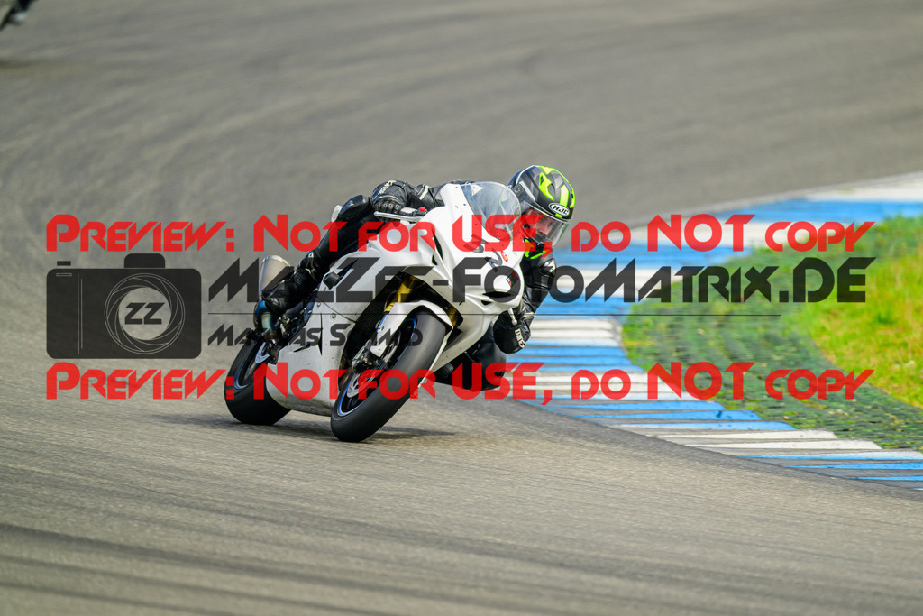 MaZZes_FotoMatrix_240615_6007705_7125 | ROT