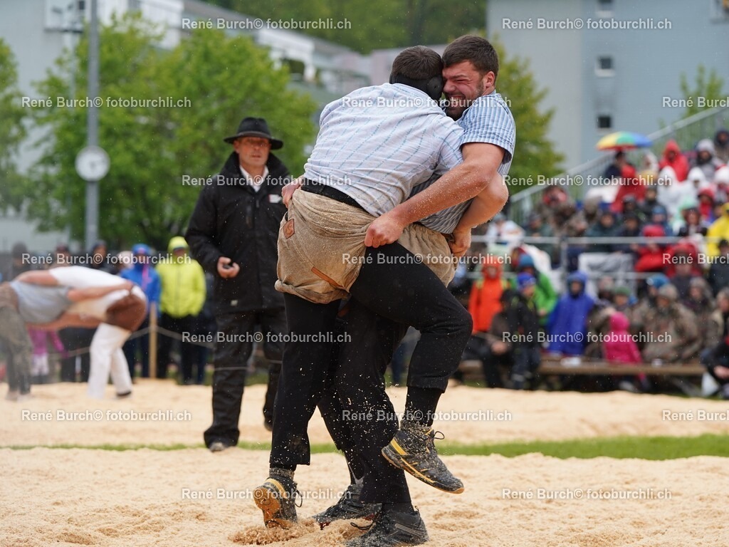 Burch Jonas (2) | René Burch leidenschaftlicher Fotograf aus Kerns in Obwalden.  Hier finden sie Sport, Landschaft und Natur Fotografie.
 - Realisiert mit Pictrs.com