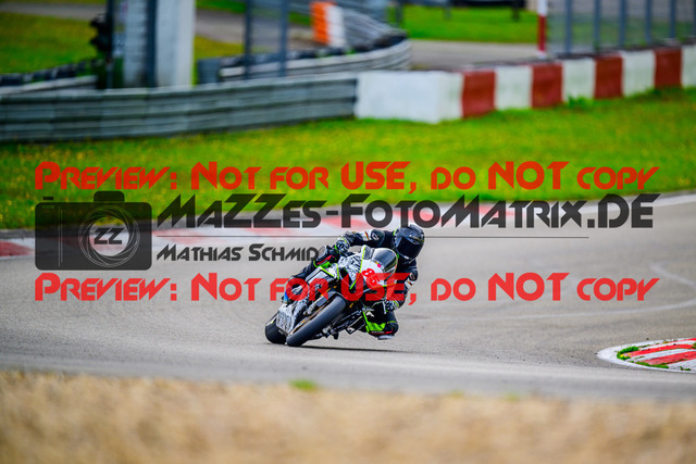 MaZZes_FotoMatrix_240910_6007705_9244 | WEISS