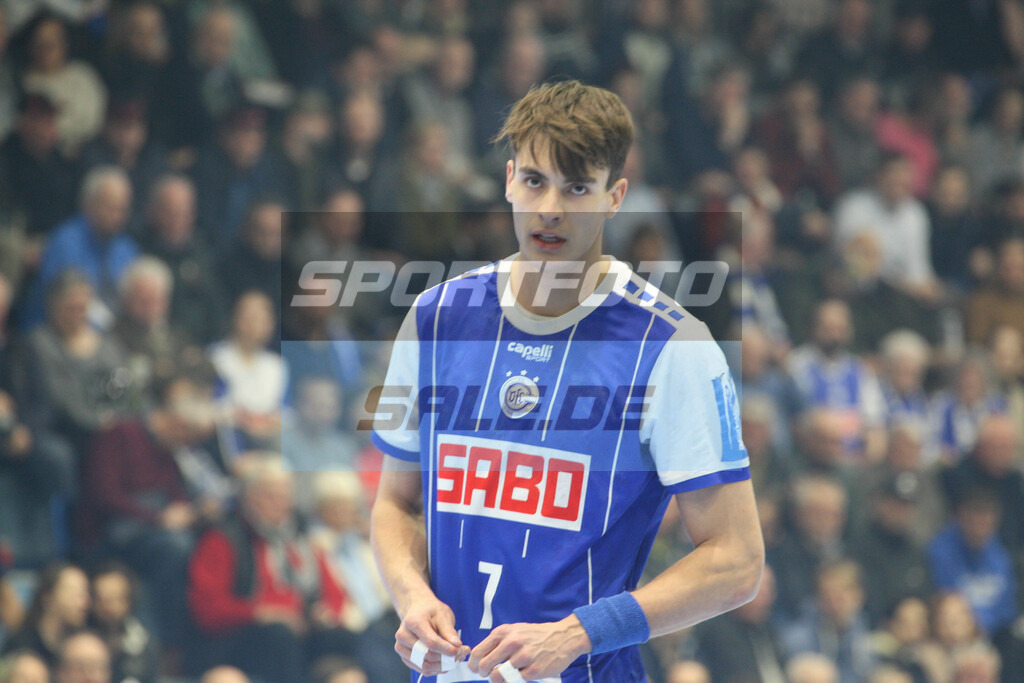 VFL Gummersbach - MT Melsungen | Julian Köster - © Sportfoto-Sale (MK) - Realisiert mit Pictrs.com