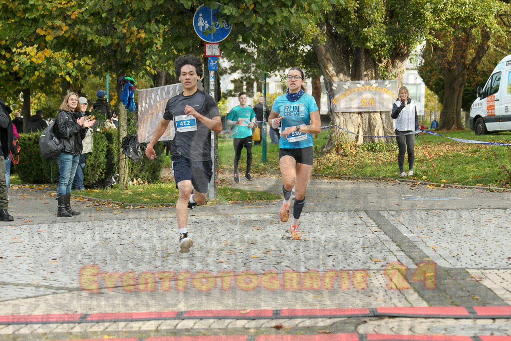 241020_1002_EX1_7557 | Sportfotografie im Rhein-Sieg Kreis, Köln, Bonn, NRW, Rheinland Pfalz, Hessen, etc. Unser Tätigkeitsfeld umfasst den Laufsport vom Volkslauf über den Marathon, Duathlon, Triathon bis zum Ultralauf wie Kölnpfad Ultra oder Schindertrail.
