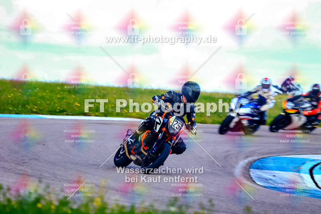 025-4996 | Hier findet Ihr Bilder von Touristenfahrten auf der Nürburgring Nordschleife oder von anderen Veranstaltungen die ich besucht habe. Viel Spass beim Durch Schauen 