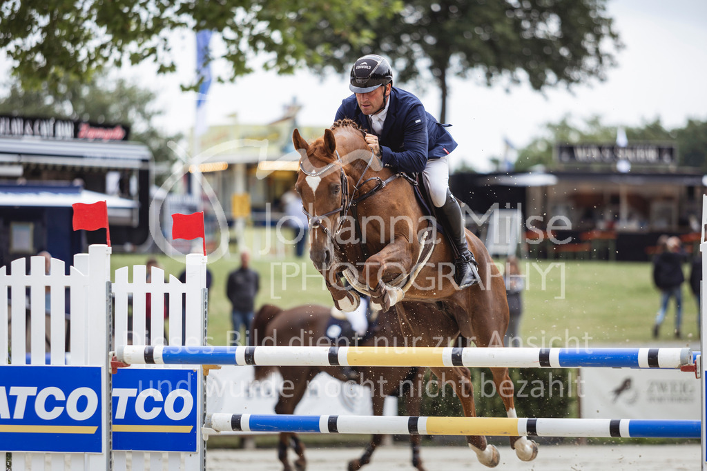 240712_BHO_ZweiPh-M2-1-507 | Deine schönsten Turniermomente als professionelle Fotos! Entdecke hochwertige Pferdesport-Fotografie im Online-Shop. Jetzt Fotos finden & bestellen!