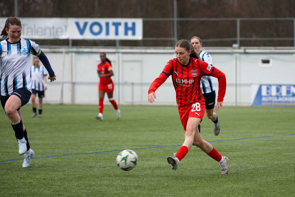 20260329-FCH-WaldebeneStuttgart_048 | 1.FC Heidenheim 1846 vs. FSV Waldebene Stuttgart, Fußball, Frauen, Oberliga, 2025/2026, 15. Spieltag, 29.03.2026 in Heidenheim, Kunstrasen b. Voith-Arena West(Foto: Michael Bulling) - Realisiert mit Pictrs.com