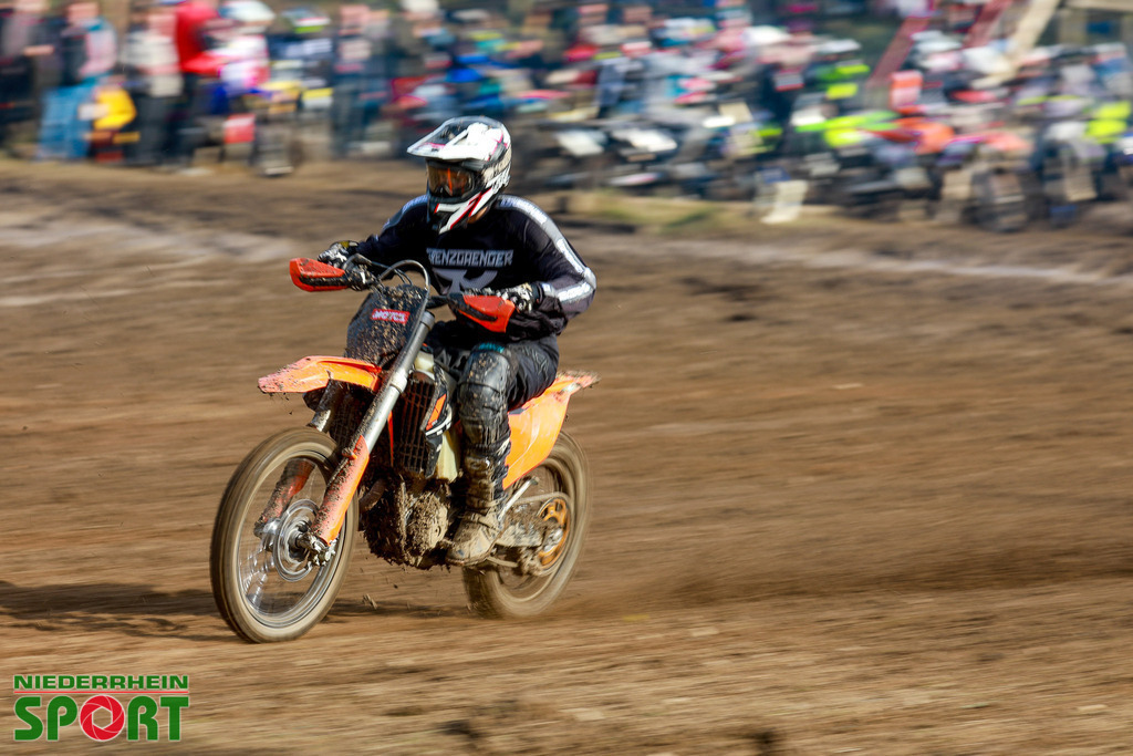 OpenTrack2024_Sonntag_Hobbyfahrer_123 | Bildergalerie von Sport-Ereignissen aber auch von weiteren spannenden Dingen - nicht nur vom Niederrhein. In Anlehnung an den bekannten Spruch von Hanns Dieter Hüsch heißt das Motto: "Niederrhein ist überall".  - Realisiert mit Pictrs.com