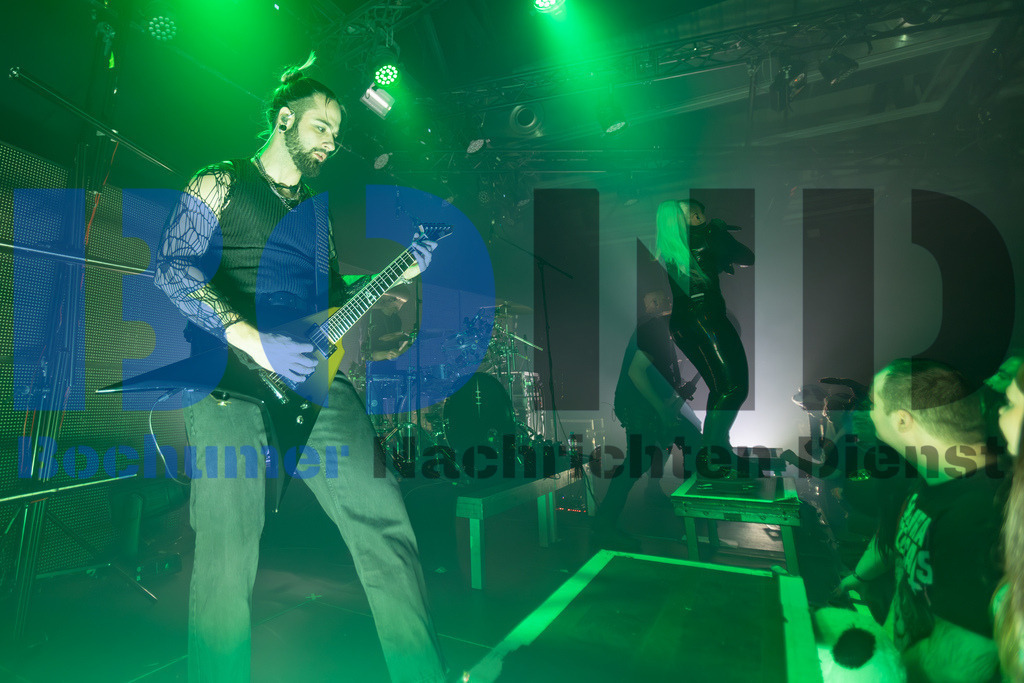 SES_ENIKOL20250501-17 | bond - Realisiert mit Pictrs.com