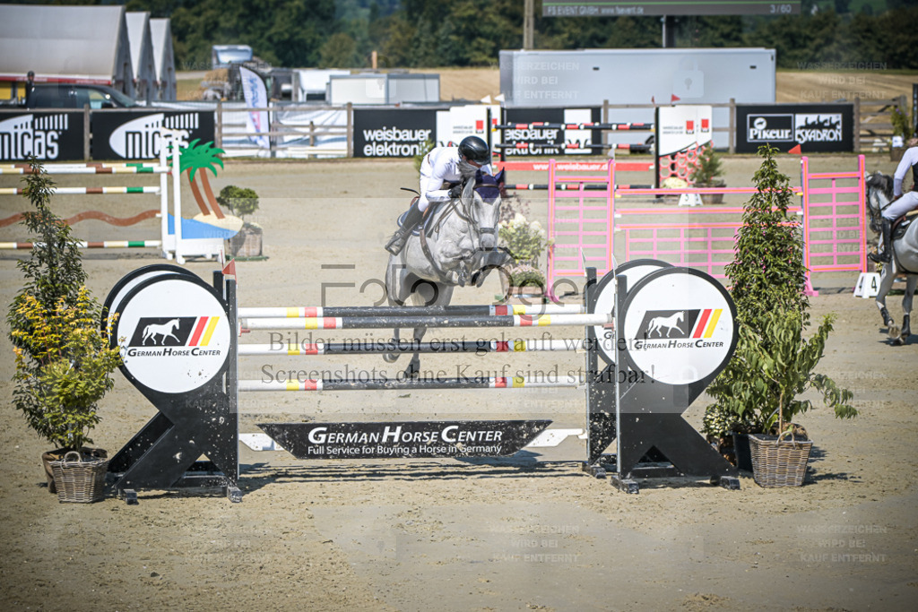 DOS_0171 | Entdecke hochwertige Reitturnierfotos von Foto Oger. Professionell, emotional und authentisch – jetzt Lieblingsmomente im Shop bestellen. - Realisiert mit Pictrs.com