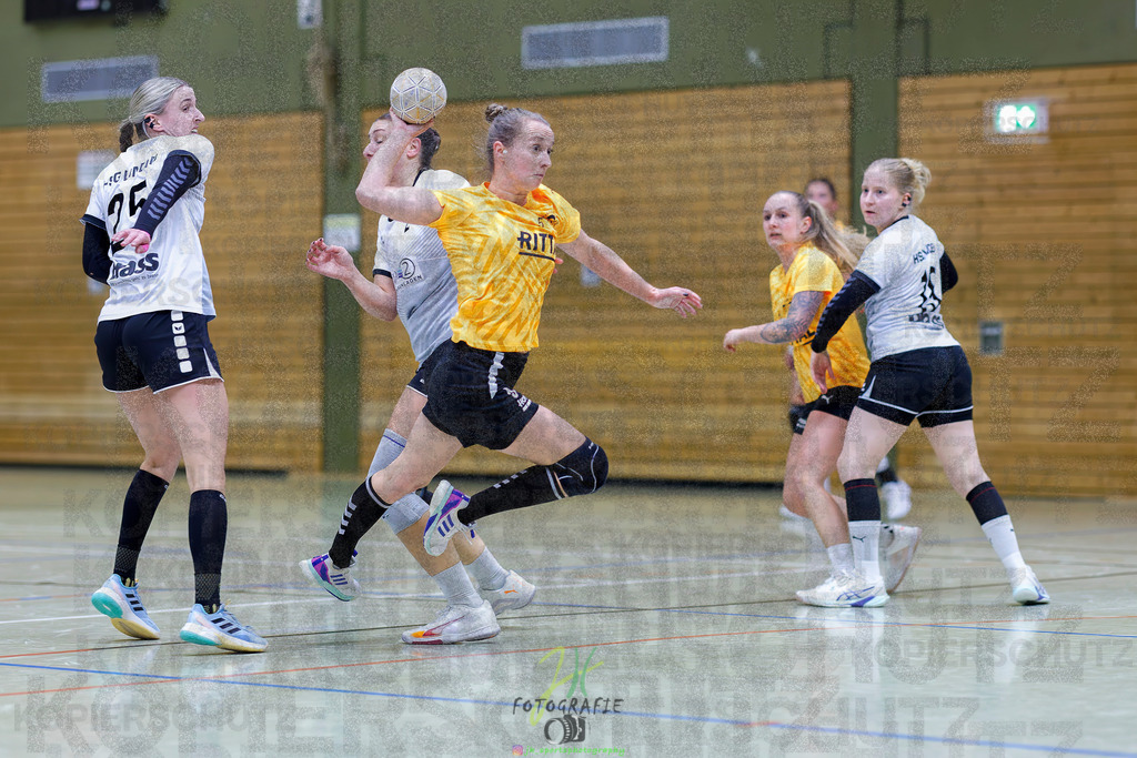 Frauen Oberliga Mitte (HHV); HSG Eibelshausen/Ewersbach - HSG Linden | Frauen Oberliga Mitte (HHV); HSG Eibelshausen/Ewersbach - HSG Linden am 15.11.2025 in Eibelshausen (Holderberghalle)Photo © 2025 - Jörg Heinrich - Realisiert mit Pictrs.com