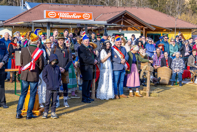 Bärentreiben in Steuerberg | Bildershop von pixelworld.at - Realisiert mit Pictrs.com