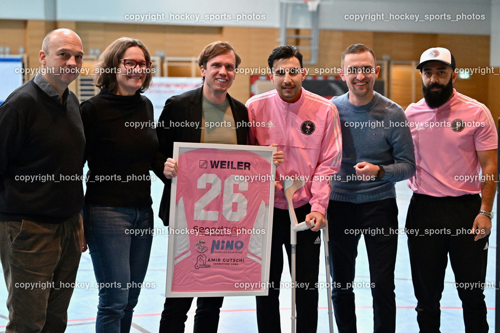 Carinthia Flamengo Futsal Club vs. Futsal Klagenfurt | Kärntner Fussball Präsident Martin Mutz, Stadträtin Klagenfurt Constance Mochar, Vizebürgermeister Klagenfurt Ronald Rabitsch, Edo Lisic, Landtagsabgeordneter Kärnten Maximilian Rakuscha, Headcoach Carinthia Flamengo Ugur Koc, Carinthia Flamengo Futsal Club vs. Futsal Klagenfurt, Carinthia Flamengo Futsal Club vs. Futsal Klagenfurt am 01.12.2024 in Klagenfurt (Ballspielhalle Viktring), Austria, (Photo by Bernd Stefan)