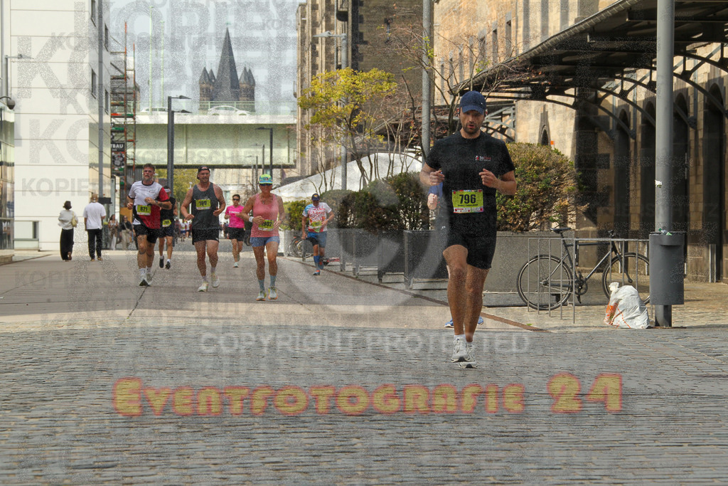 250920_1523_EV4_8636 | Sportfotografie im Rhein-Sieg Kreis, Köln, Bonn, NRW, Rheinland Pfalz, Hessen, etc. Unser Tätigkeitsfeld umfasst den Laufsport vom Volkslauf über den Marathon, Duathlon, Triathon bis zum Ultralauf wie Kölnpfad Ultra oder Schindertrail.