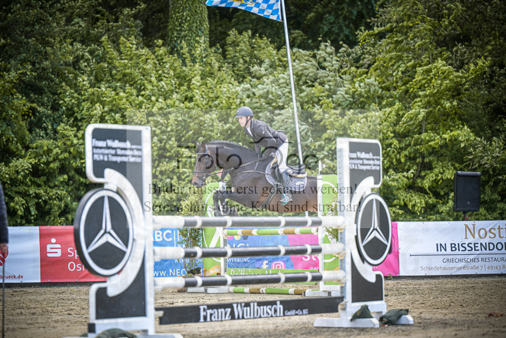 DOS_5136 | Entdecke hochwertige Reitturnierfotos von Foto Oger. Professionell, emotional und authentisch – jetzt Lieblingsmomente im Shop bestellen.Deutschlandweite Turnierfotografie. - Realisiert mit Pictrs.com