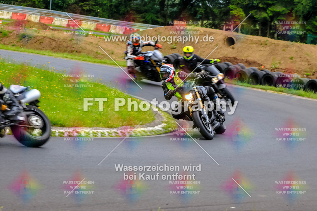 VBK-7450 | Hier findet Ihr Bilder von Touristenfahrten auf der Nürburgring Nordschleife oder von anderen Veranstaltungen die ich besucht habe. Viel Spass beim Durch Schauen 
