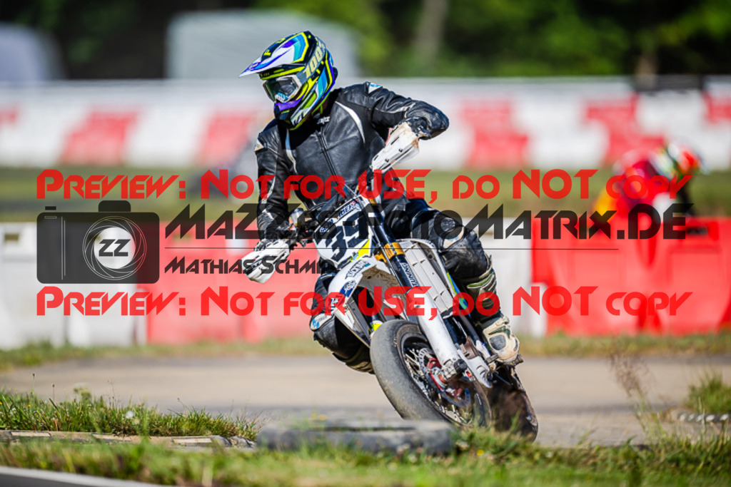 MaZZes_FotoMatrix_220702_3551 | S3