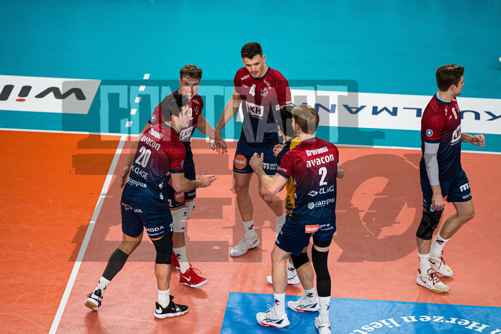 Volleyball I Herren I Saison 2025/2026 I Bundesliga I 10. Spieltag I SVG Lüneburg - WWK Volleys Herrsching | CONTRAST ZERØ MEDIA - Realisiert mit Pictrs.com