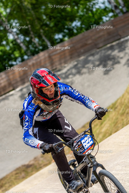 BayBMX2026-05950 | Fotogalerie von Thomas Dettweiler mit Eventbildern und lizenzfreien Fotos. Perfekt als Wandbild, für Büro, Website oder private Nutzung. - Realisiert mit Pictrs.com