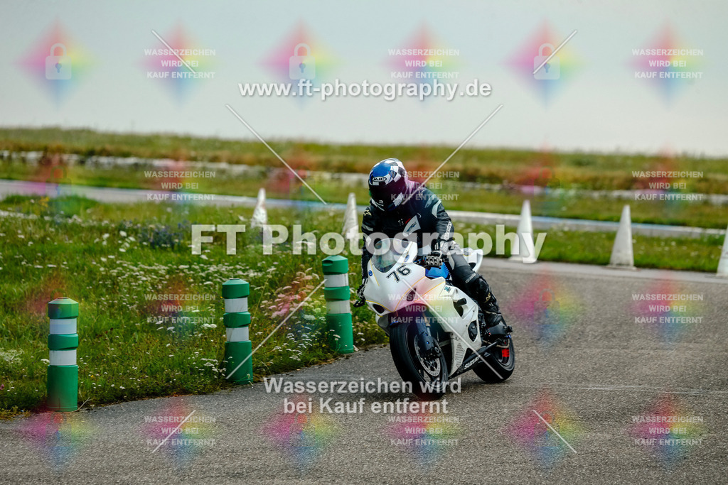 Chambley Juli-1696 | Hier findet Ihr Bilder von Touristenfahrten auf der Nürburgring Nordschleife oder von anderen Veranstaltungen die ich besucht habe. Viel Spass beim Durch Schauen 