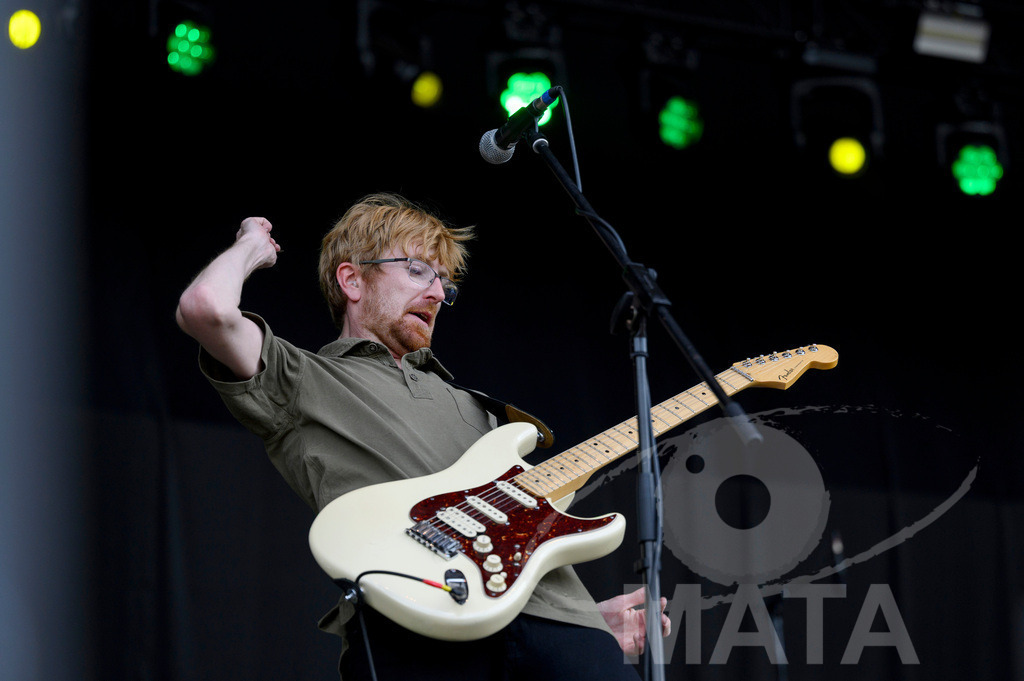 _DWA6732 | Schottisch Gitarrist Jamie Watson von der Band Big Country bei ihrem Auftritt im Rahmen des Festival Lieder am See 2024 in Franken Enderndorf Spalt, 27.07.2024 Bayern Deutschland - Realisiert mit Pictrs.com