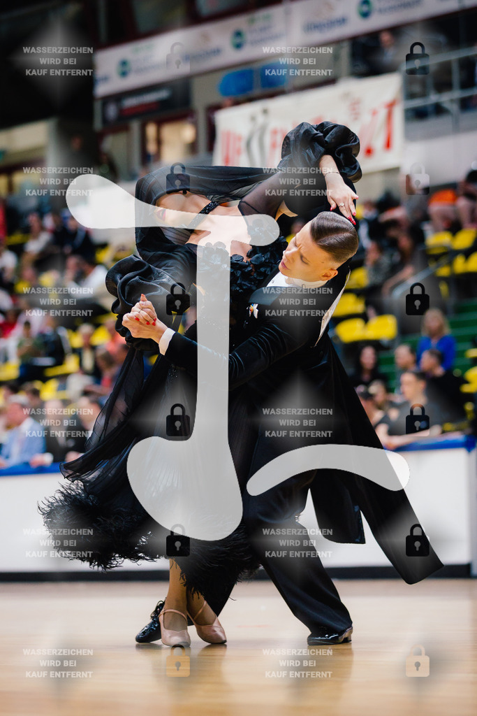 Hessen Tanzt WDSF International Open Standard 7th (67) Pijus Palskys _ Anna Berzina (Lithuania)-2025-05-17-8643 | Webshop for digital downloads and prints of dance sport, event & show photographer Julian Link - Realisiert mit Pictrs.com