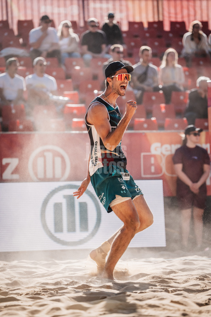Beachvolleyball | Männer | Allianz German Beach Tour 2025 | Tourstop Düsseldorf | 15.05.2025 | Niklas Held jubelt