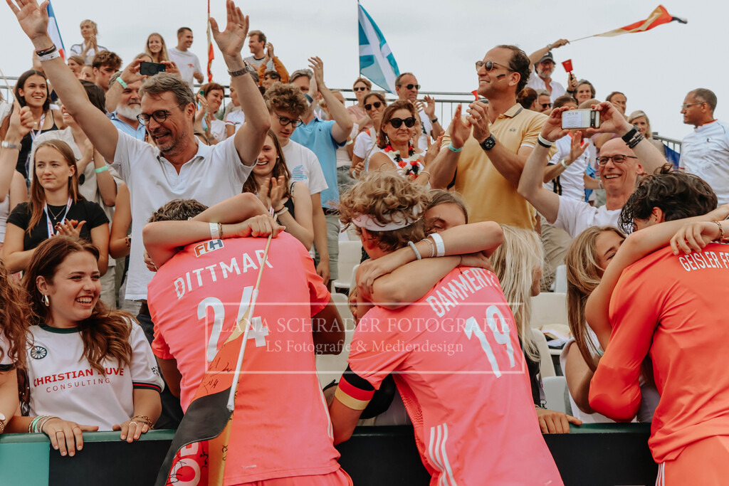 EM_MU18_F_GER-FRA_Lille_bearbeitet (369 von 433) | lanaschraderfotografie - Realisiert mit Pictrs.com