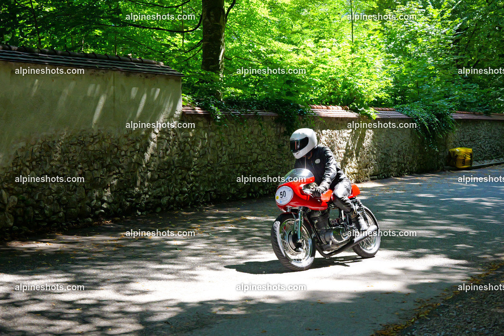 P1036622 | Erleben Sie atemberaubende, hochqualitative Fotos Ihrer Fahrt entlang der malerischen Alpenstraßen. Besuchen Sie alpineshots.com, um professionelle Aufnahmen Ihrer unvergesslichen Reise zu finden und zu kaufen - Realisiert mit Pictrs.com