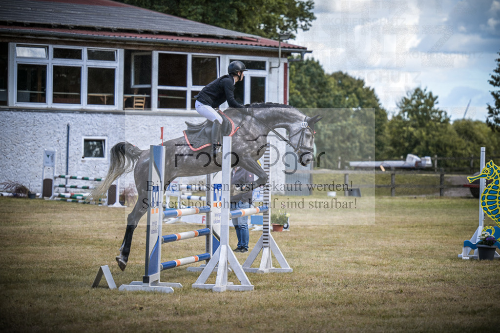 DOS_0459 | Entdecke hochwertige Reitturnierfotos von Foto Oger. Professionell, emotional und authentisch – jetzt Lieblingsmomente im Shop bestellen.Deutschlandweite Turnierfotografie. - Realisiert mit Pictrs.com