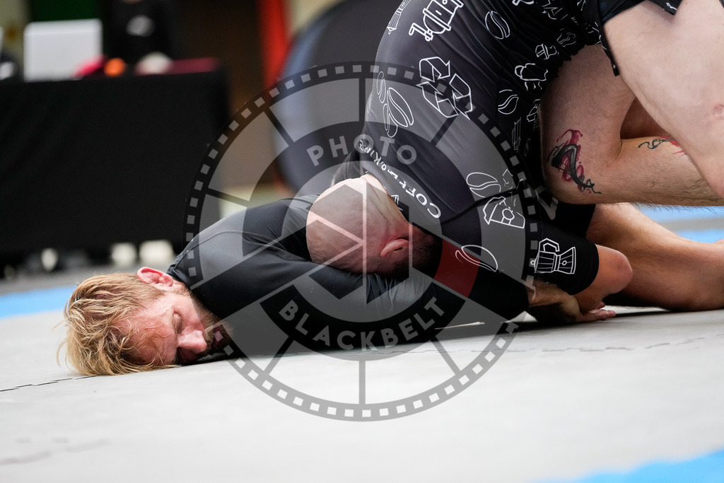 20250920PBB5762 | Athletes compete during the AJP Tour Hamburg International Jiu-Jitsu Championship, on September 20, 2025 in Hamburg, Germany. © Chiara Dazi / photoblackbelt