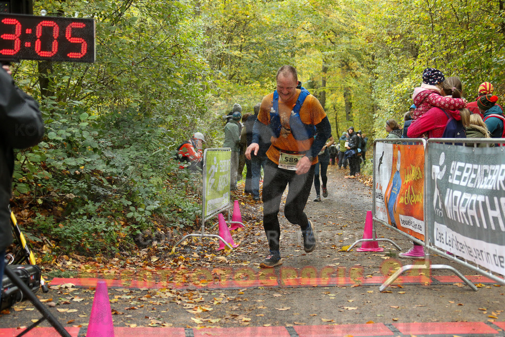 251026_1314_EX1_2961 | Sportfotografie im Rhein-Sieg Kreis, Köln, Bonn, NRW, Rheinland Pfalz, Hessen, etc. Unser Tätigkeitsfeld umfasst den Laufsport vom Volkslauf über den Marathon, Duathlon, Triathon bis zum Ultralauf wie Kölnpfad Ultra oder Schindertrail.