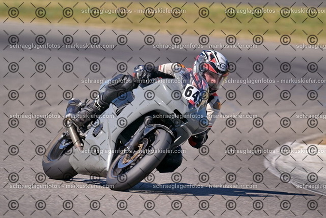 26bt05-0234 | markuskiefer.com - Realisiert mit Pictrs.com