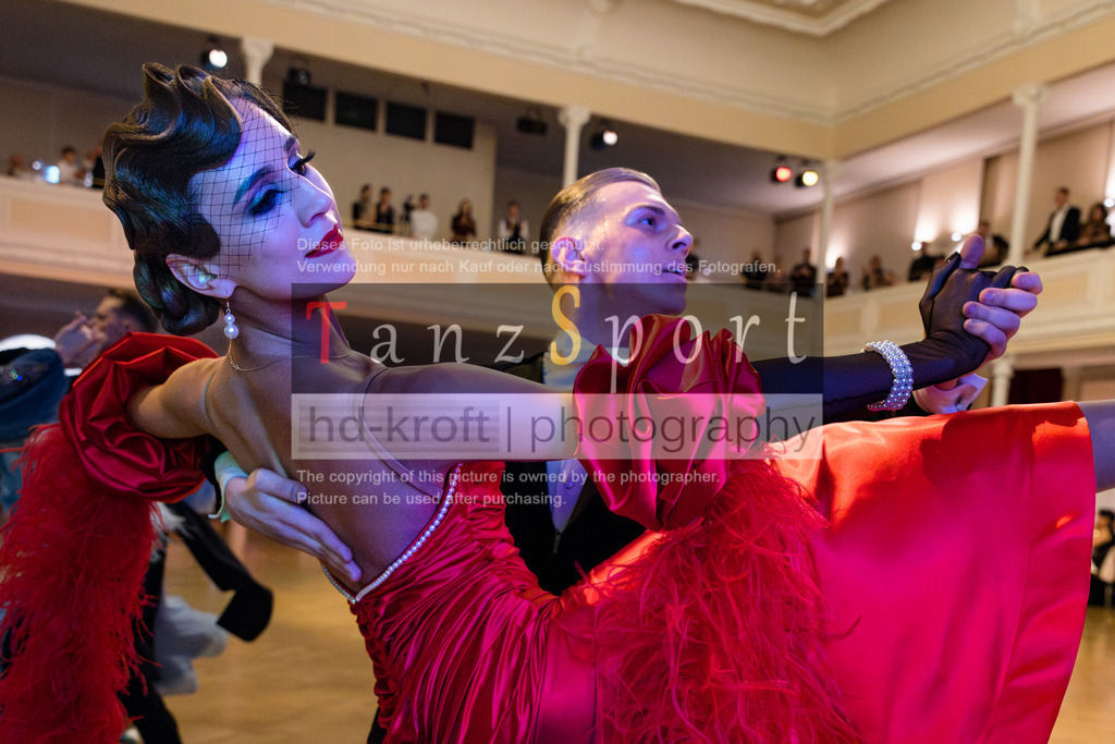 20251129_DM-HGS-S-Std_10437 | Tanzsportbilder, Standardtanz, Lateintanz, WDSF, DTV, LTVB, dancecomp, goc, hessen tanzt, blaues band der spree, walzer, tango, wiener walzer, slowfox, quickstepp, samba, rumba, cha-cha-cha, paso doble. jive, hd-kroft photography, turniertanzsport