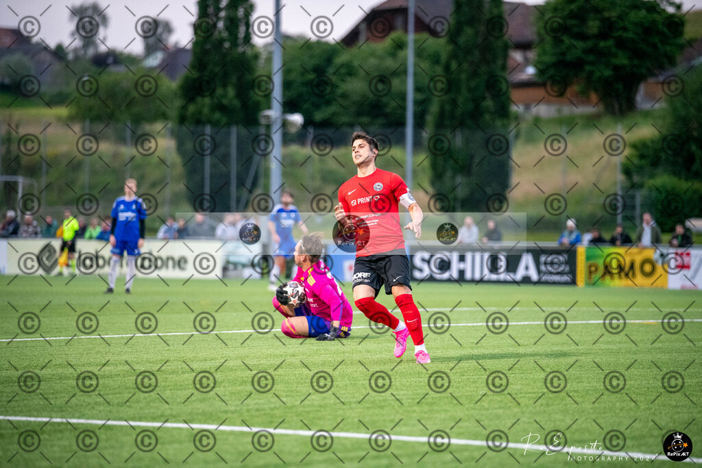 20240611_FC-Rothrist 1-Final_072 | Sport und Naturfotografie von Roberto Esposito zeigt echte Momente Bewegung und die Schönheit der Natur. Ausdrucksstarke Bilder schaffen Emotionen.