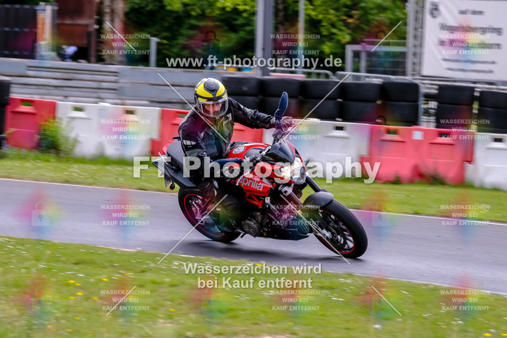 MotoTeamVBK-20835 | Hier findet Ihr Bilder von Touristenfahrten auf der Nürburgring Nordschleife oder von anderen Veranstaltungen die ich besucht habe. Viel Spass beim Durch Schauen 