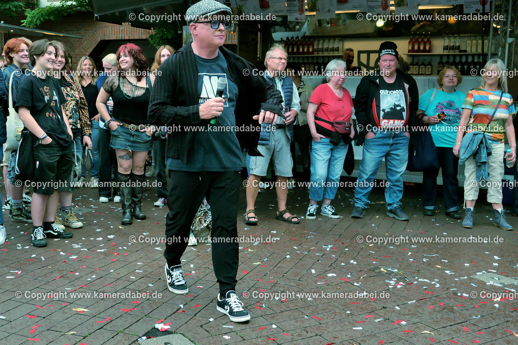 29.08.2025 Johnnys Leidenschaft bei den DIN Tagen 2025 | 29.08.2025 Johnnys Leidenschaft gibt auf der Altmarktbühne in Dinslaken bei den DIN Tagen 2025 ein Konzert. - Realisiert mit Pictrs.com