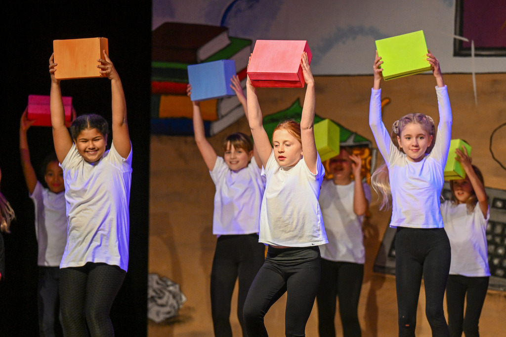 18. November 2022 - Abendundunterhaltung TV/DTV Neftenbach | 18. November 2022 / MZH Auenrain, Neftenbach
Abendundunterhaltung TV/DTV Neftenbach
Motto: Klick zum Glück
Bild: Sportfotografie Markus Aeschimann | www.markus-aeschimann.ch - Realisiert mit Pictrs.com