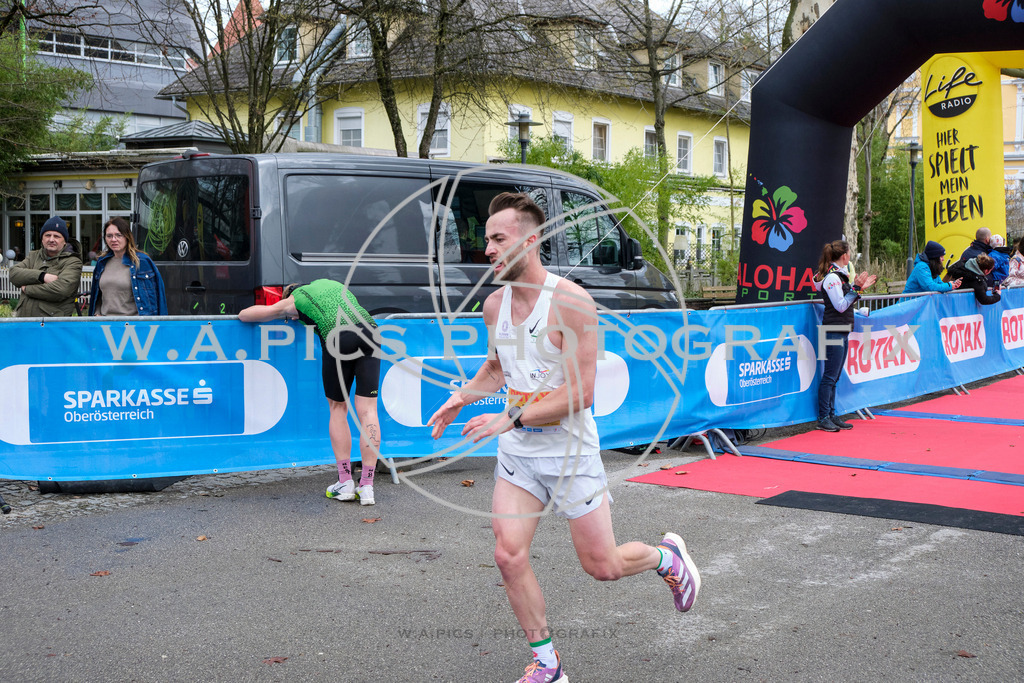 ..... | AUSTRIA, Wels, 30.03.25, ALOHA Wels Halbmarathon, Image Shows: , Foto: Wapics/RING M.