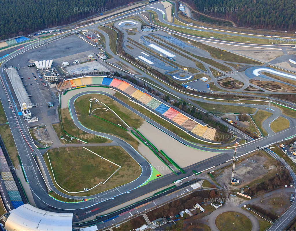 Luftbild: Hockenheimring Baden-Württemberg Motodrom in Hockenheim im Bundesland Baden-Württemberg in Deutschland. Foto: IMG_48622.jpg vom 14.01.2012 durch Werner Riehm/FLY-FOTO.dehockenheimring.de