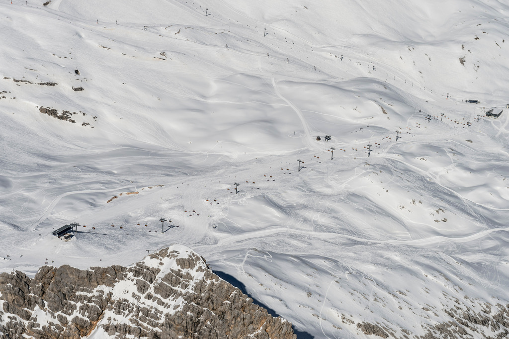Felsen- Massiv und Berglandschaft des Zugspitzmassiv  | Felsen- Massiv und Berglandschaft des Zugspitzmassiv 