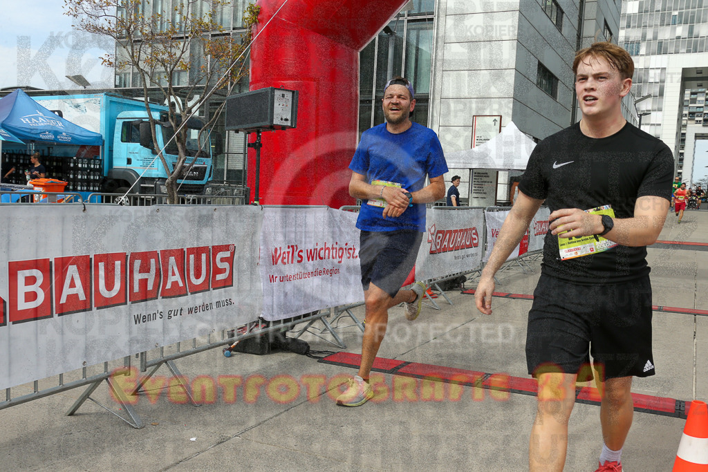 250920_1323_EX1_4292 | Sportfotografie im Rhein-Sieg Kreis, Köln, Bonn, NRW, Rheinland Pfalz, Hessen, etc. Unser Tätigkeitsfeld umfasst den Laufsport vom Volkslauf über den Marathon, Duathlon, Triathon bis zum Ultralauf wie Kölnpfad Ultra oder Schindertrail.