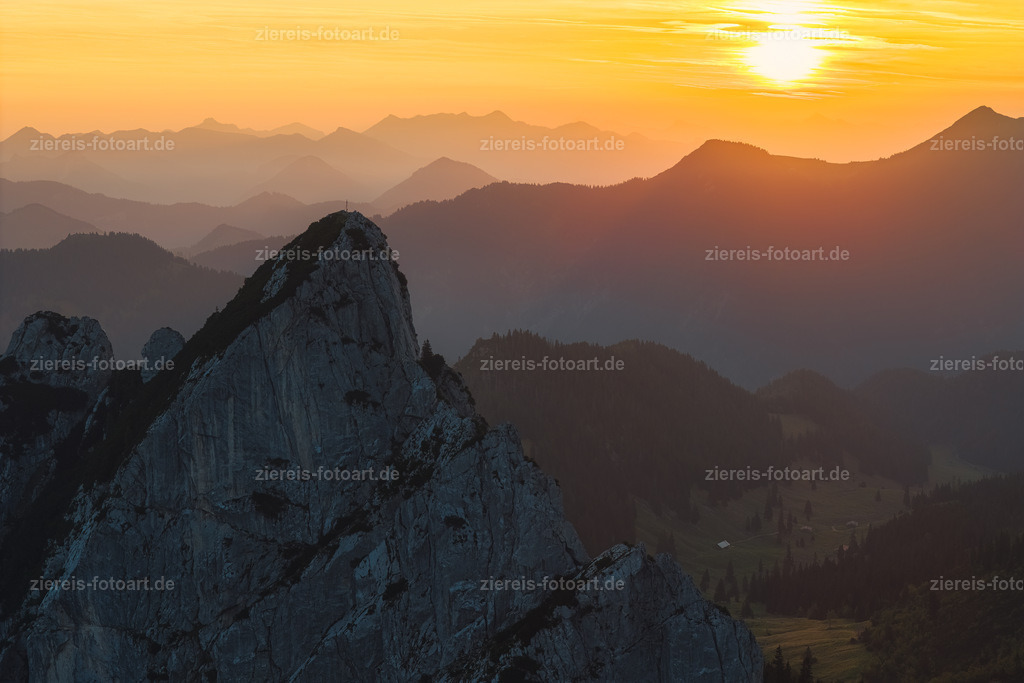 Sonnenaufgang an den Ruchenköpfen | Sonnenaufgang an den Ruchenköpfen - Realisiert mit Pictrs.com