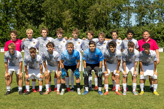 FC Scharbeutz 1 - Tema Chase Football Club I DanaCup 2026 002 | Herzlich willkommen in meiner Fotogalerie für Sportmannschaften. Schau gerne mal rein, vielleicht ist Dein Team ja auch dabei! Falls nicht, schreib mir und wir ändern das! :)  - Realisiert mit Pictrs.com