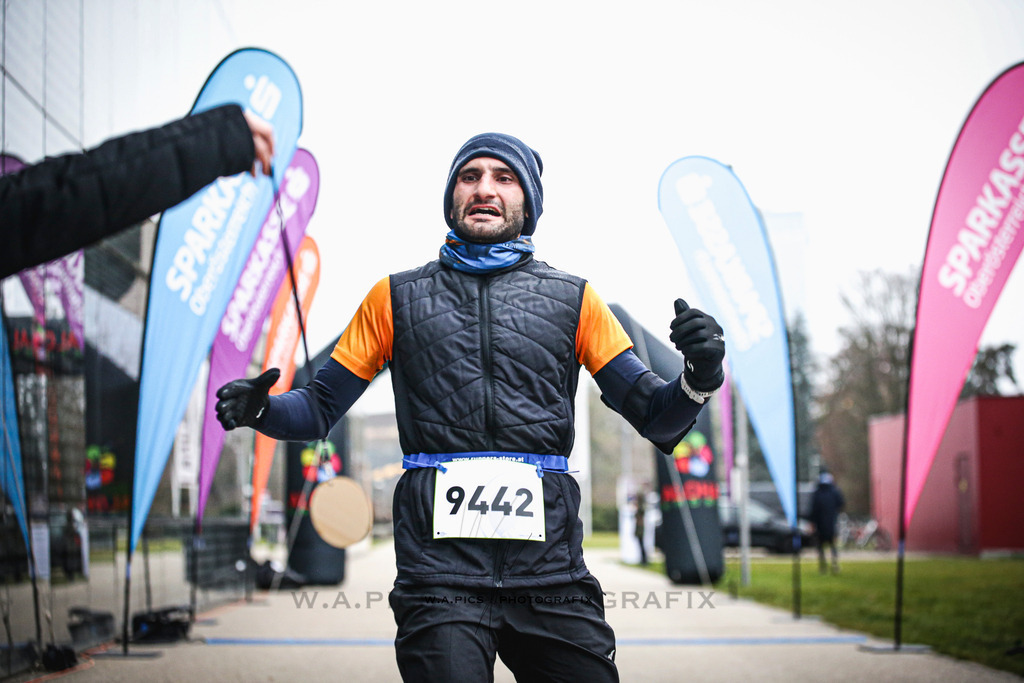 ..... | Linz, AUSTRIA,14. Dezember 25, ALOHA WINTERLAUF DEZEMBER 25 , Image shows: Photo: WAPICS / Andreas Willdoner