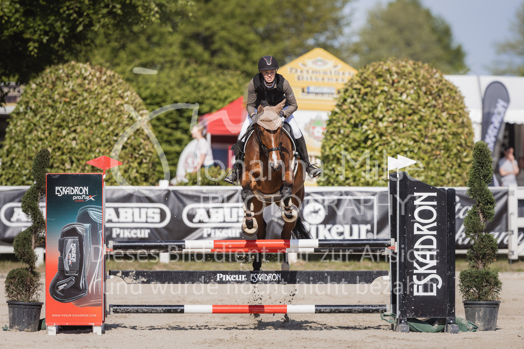 230518_MayDays_Stil-A2-406 | Deine schönsten Turniermomente als professionelle Fotos! Entdecke hochwertige Pferdesport-Fotografie im Online-Shop. Jetzt Fotos finden & bestellen!