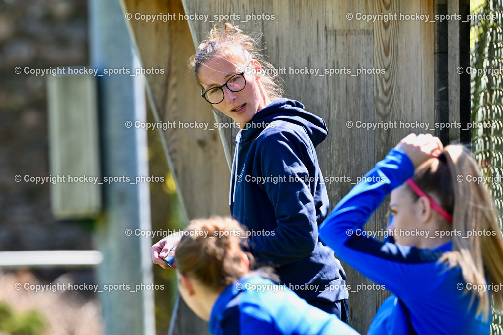 Carinthians LIWOdruck Hornets vs. Union LUV Graz | Headcoach LUV Graz Nina Hütter, Carinthians LIWOdruck Hornets vs. Union LUV Graz, Carinthians LIWOdruck Hornets vs. Union LUV Graz am 06.04.2025 in Sachsenburg (Sportplatz Sachsenburg), Austria, (Photo by Bernd Stefan)